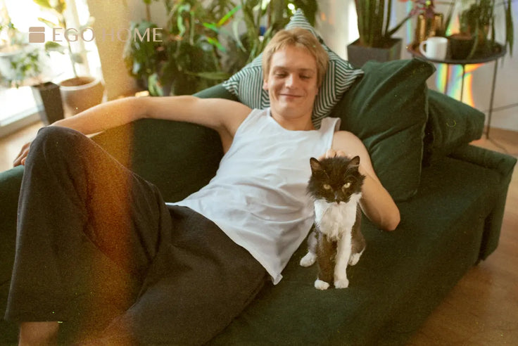 how to stop cat from clawing couch