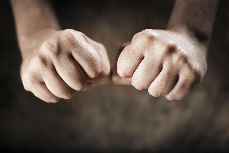 Why Do I Clench Fist When Sleeping? - EGOHOME