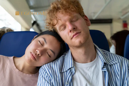 How to Sleep Better While on Vacation